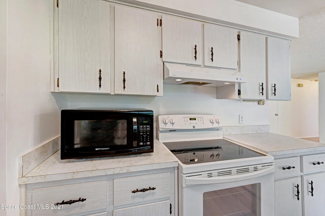 Photo of 1123 Hermosa Drive