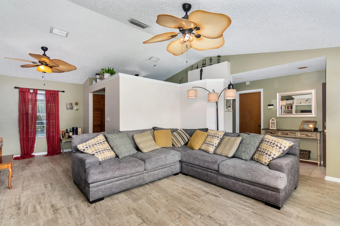 Photo of 6095 Adina Road