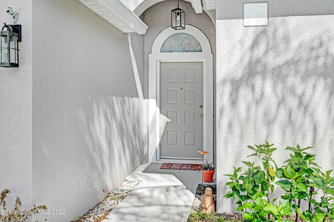 Photo of 868 Villa Drive