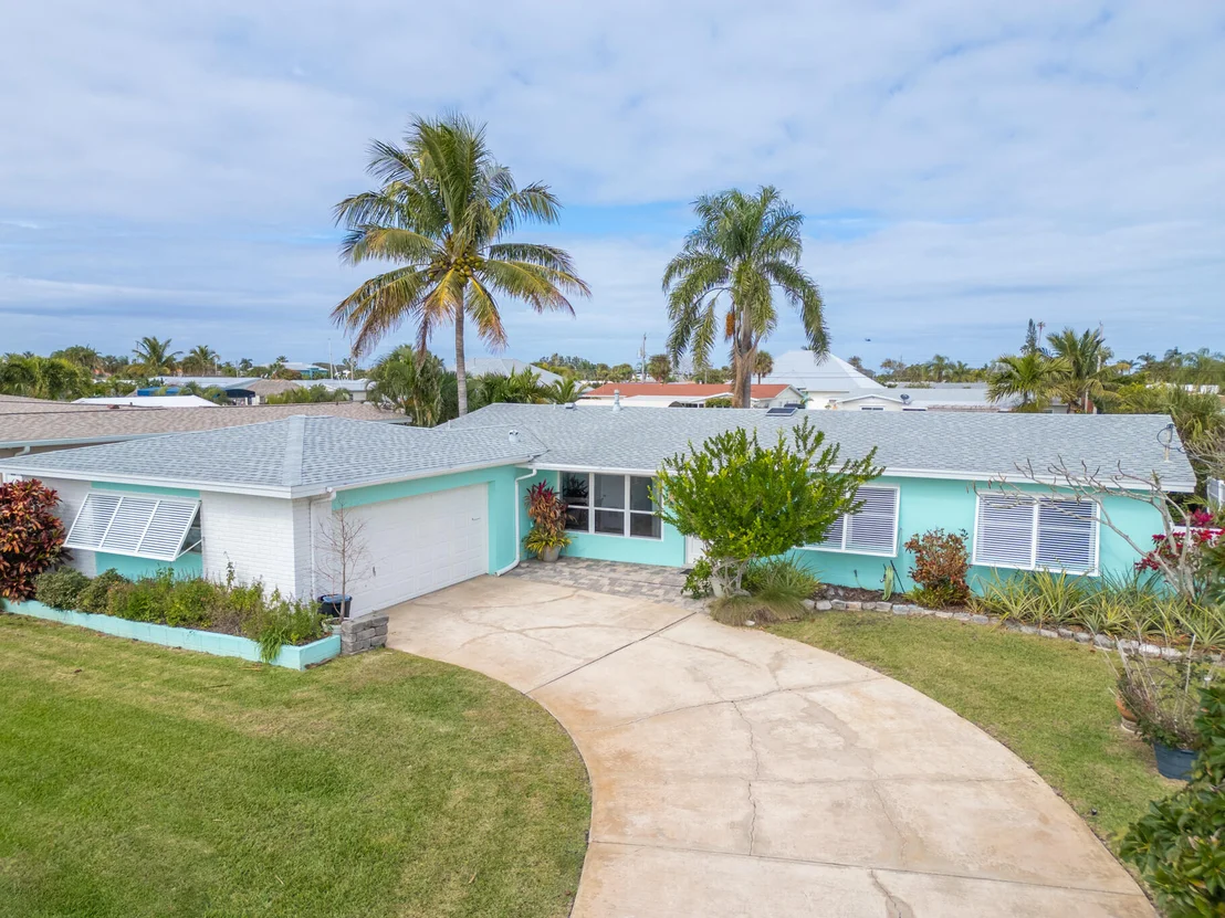 Photo of 453 Penguin Drive