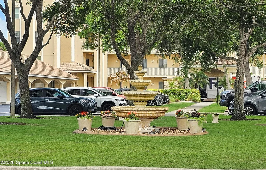 Photo of Unit 101 at 6005 Highway 1