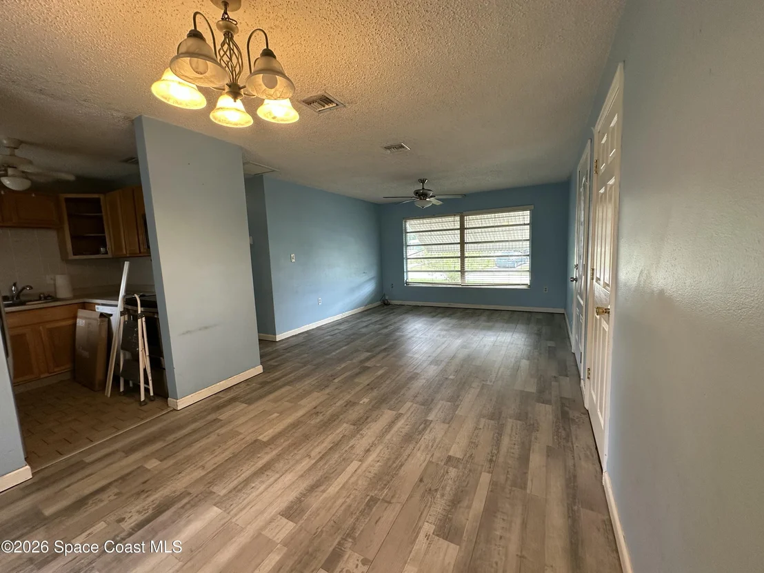 Photo of 1487 Sherry Lane