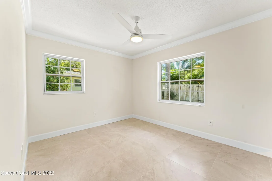 Photo of 335 1st Avenue