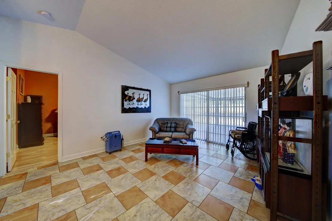 Photo of 1233 WEEPING WILLOW Lane