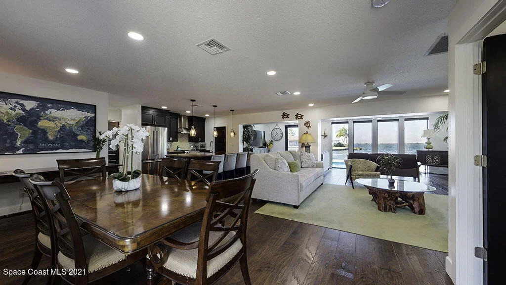 Photo of 424 Dorset Drive