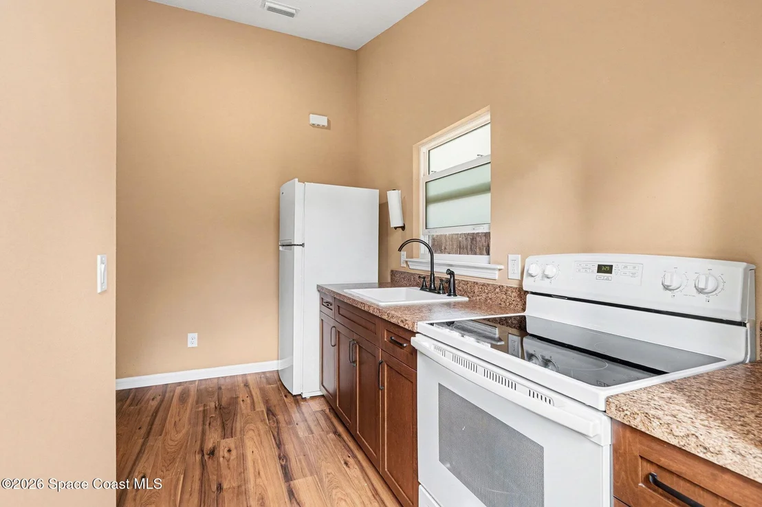 Photo of 683 Old Oak Street