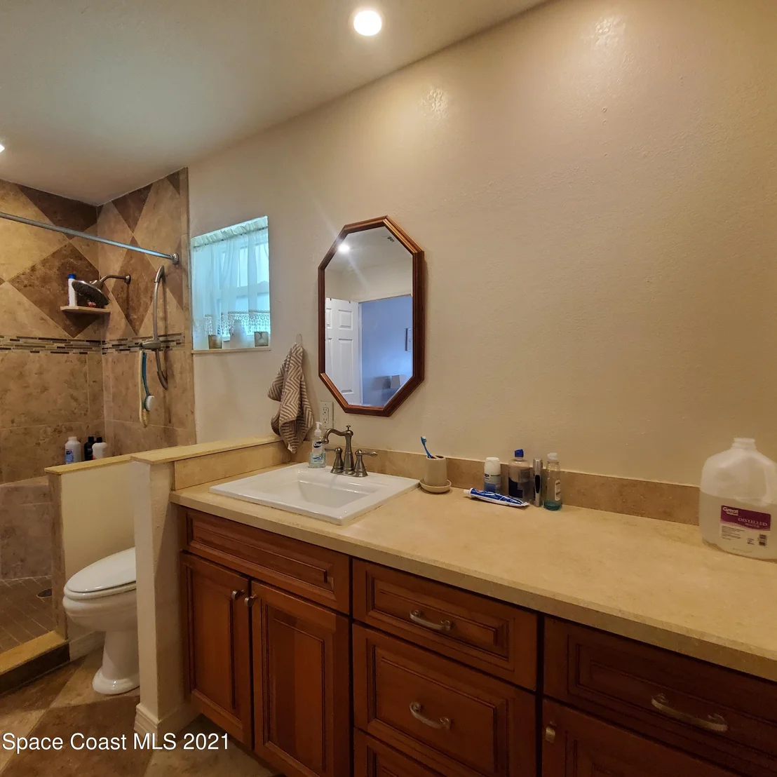 Photo of 954 Brett Circle