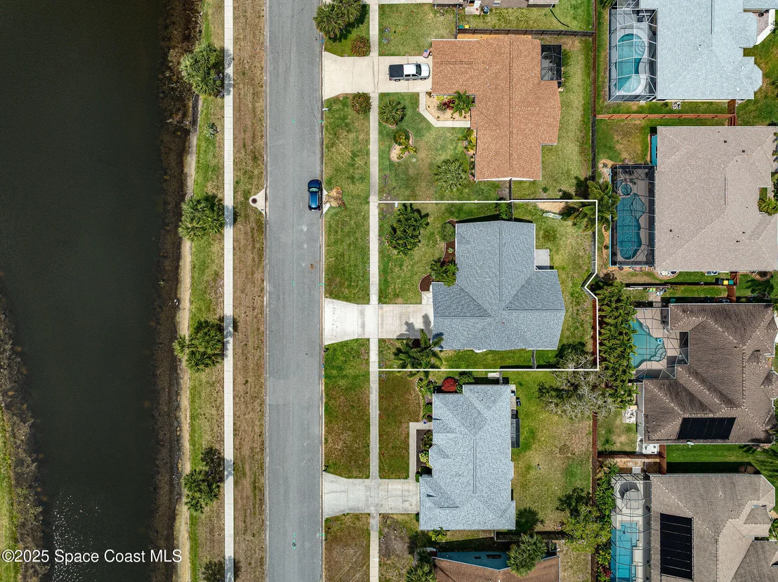 Photo of 1909 Crane Creek Boulevard