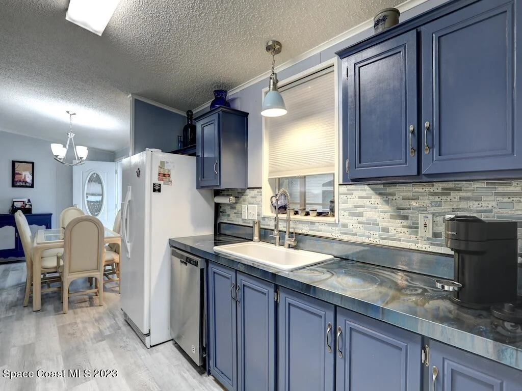 Photo of 5377 Bison Street