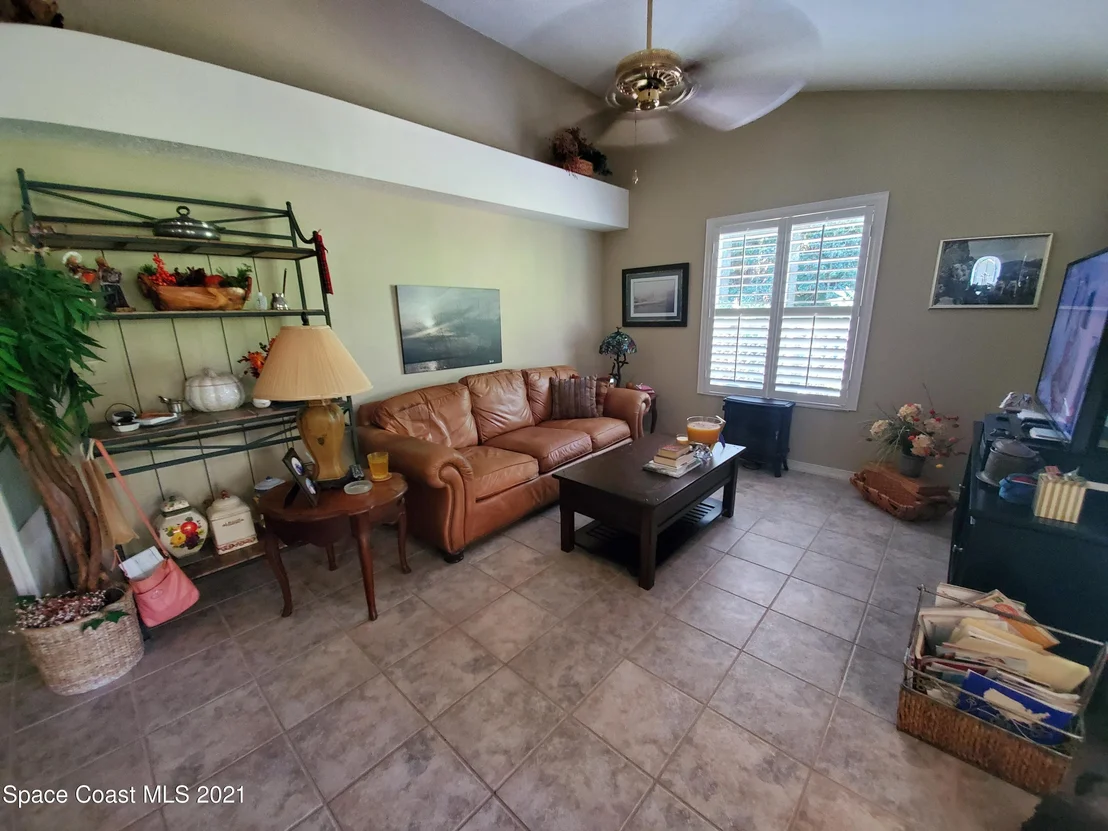 Photo of 1476 California Drive