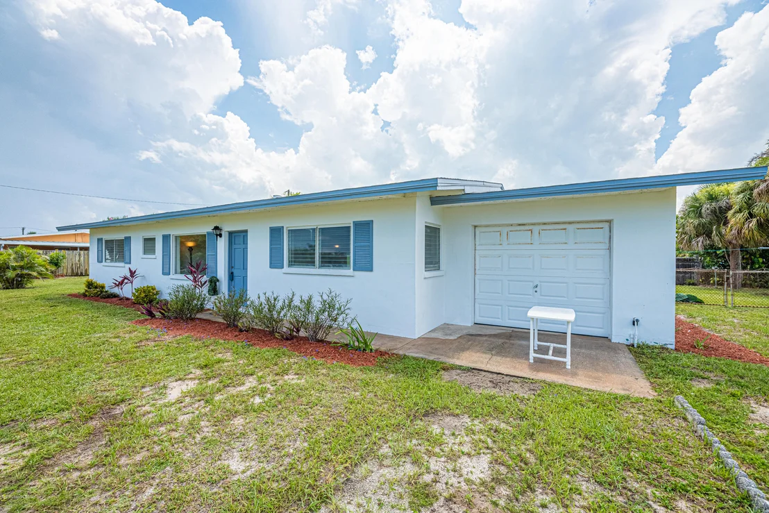 Photo of 2355 Sunset Avenue