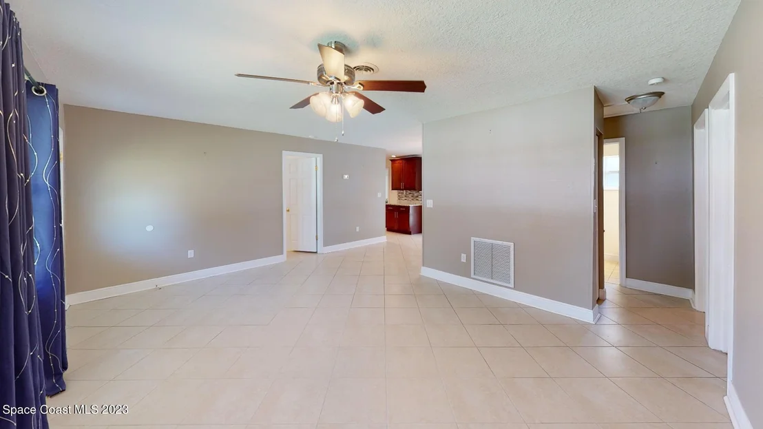 Photo of 1457 Albert Drive