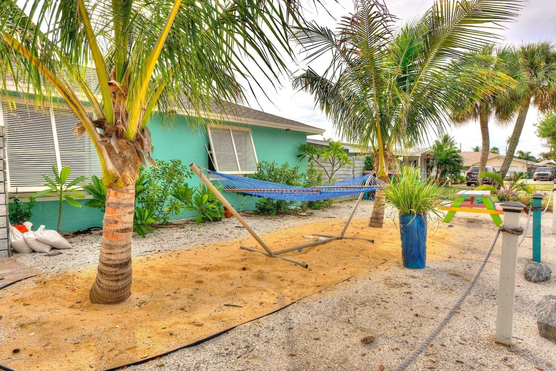 Photo of 229 Chalet Avenue