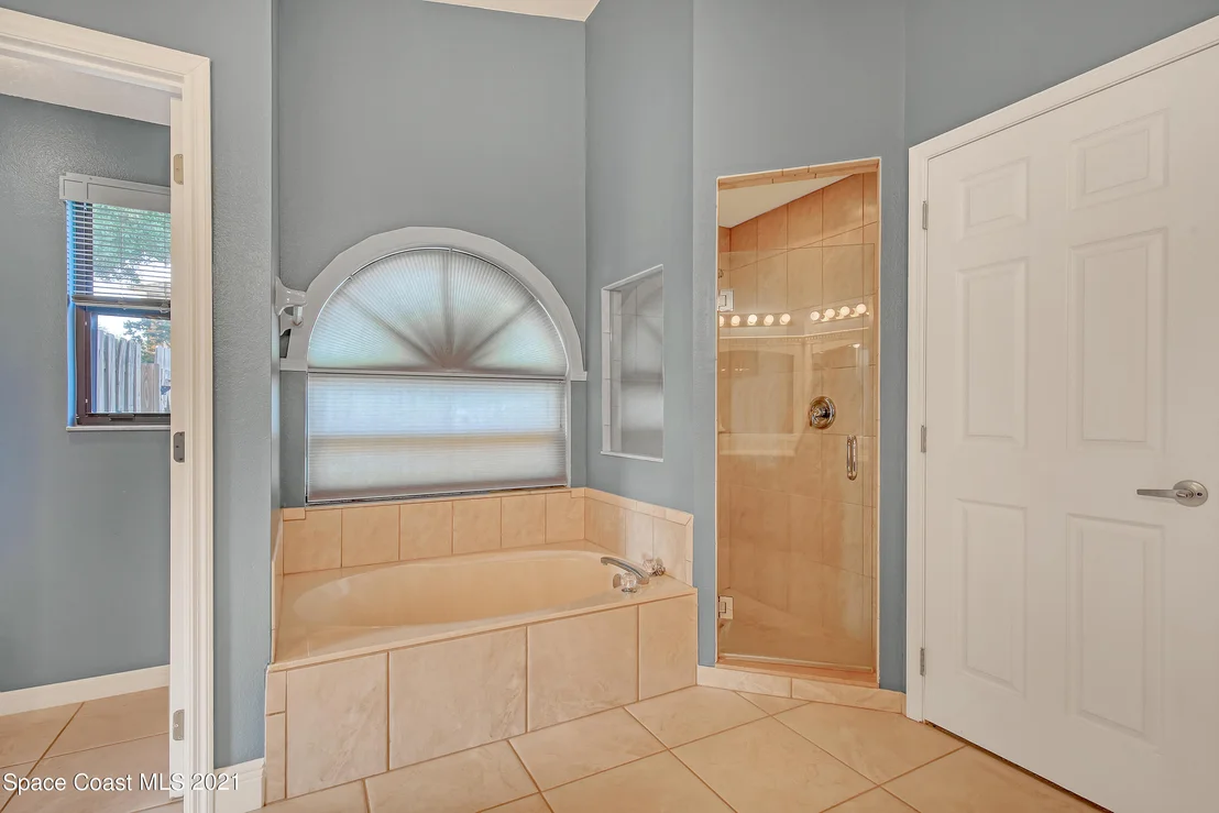 Photo of 1461 Wellington Circle