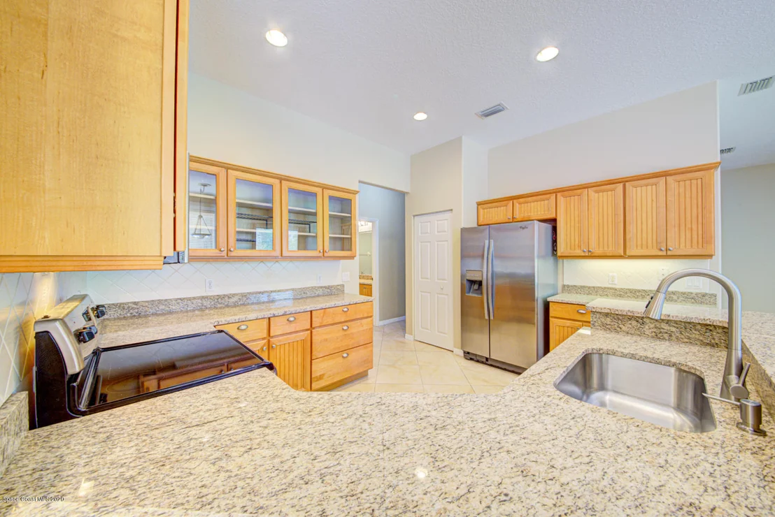 Photo of 4698 Alamanda Drive
