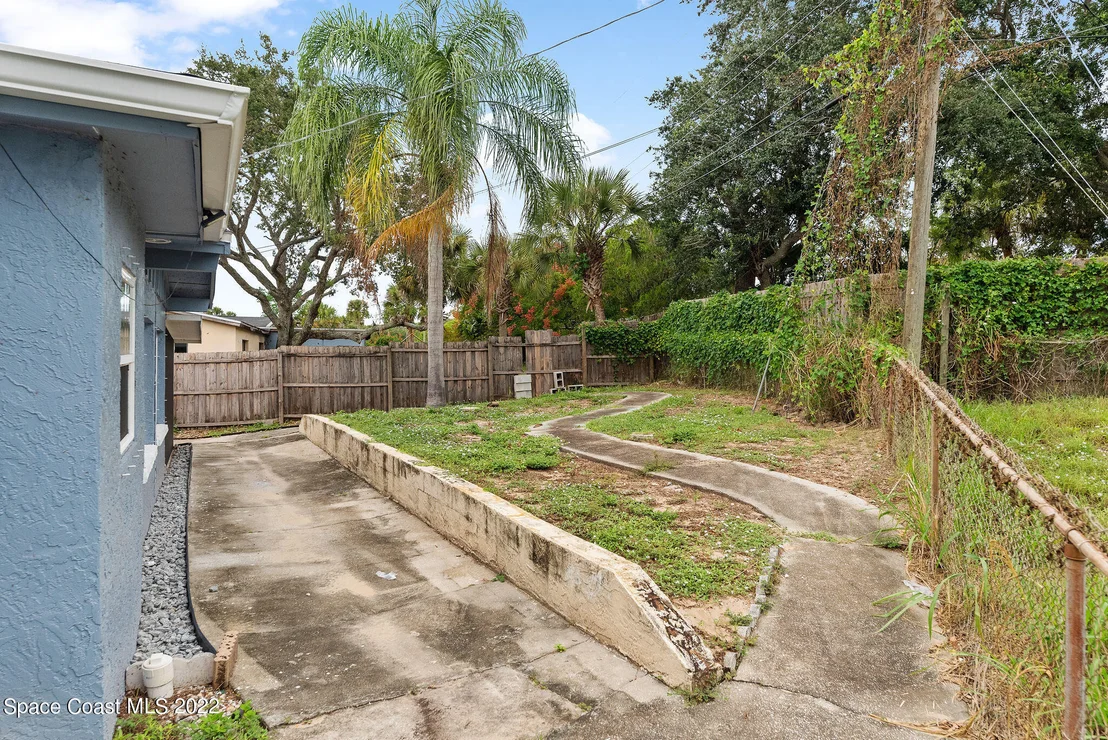 Photo of 32 Knollwood Drive