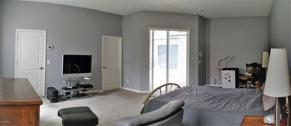 Photo of 111 SE Ridgemont Circle SE
