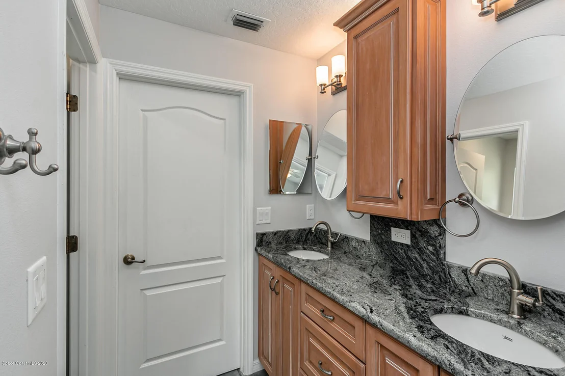 Photo of 2240 Pine Meadow Avenue