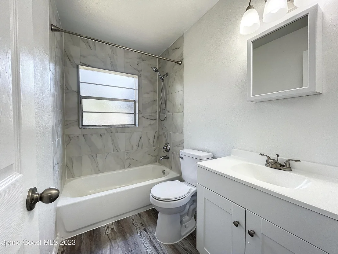 Photo of 993 Alsup Drive