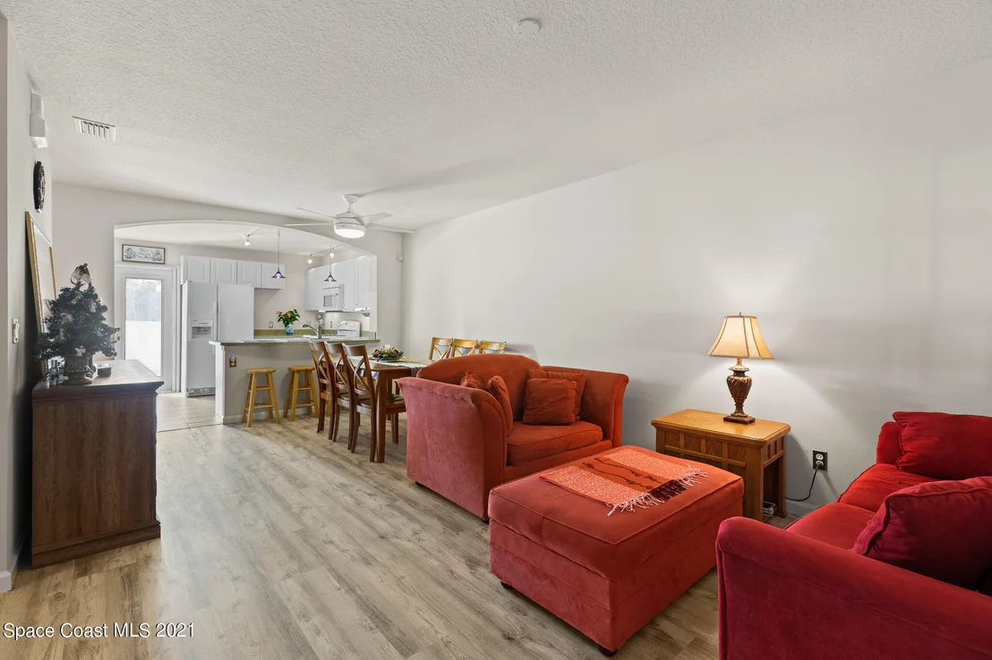 Photo of Unit 105 at 1160 Luminary Circle