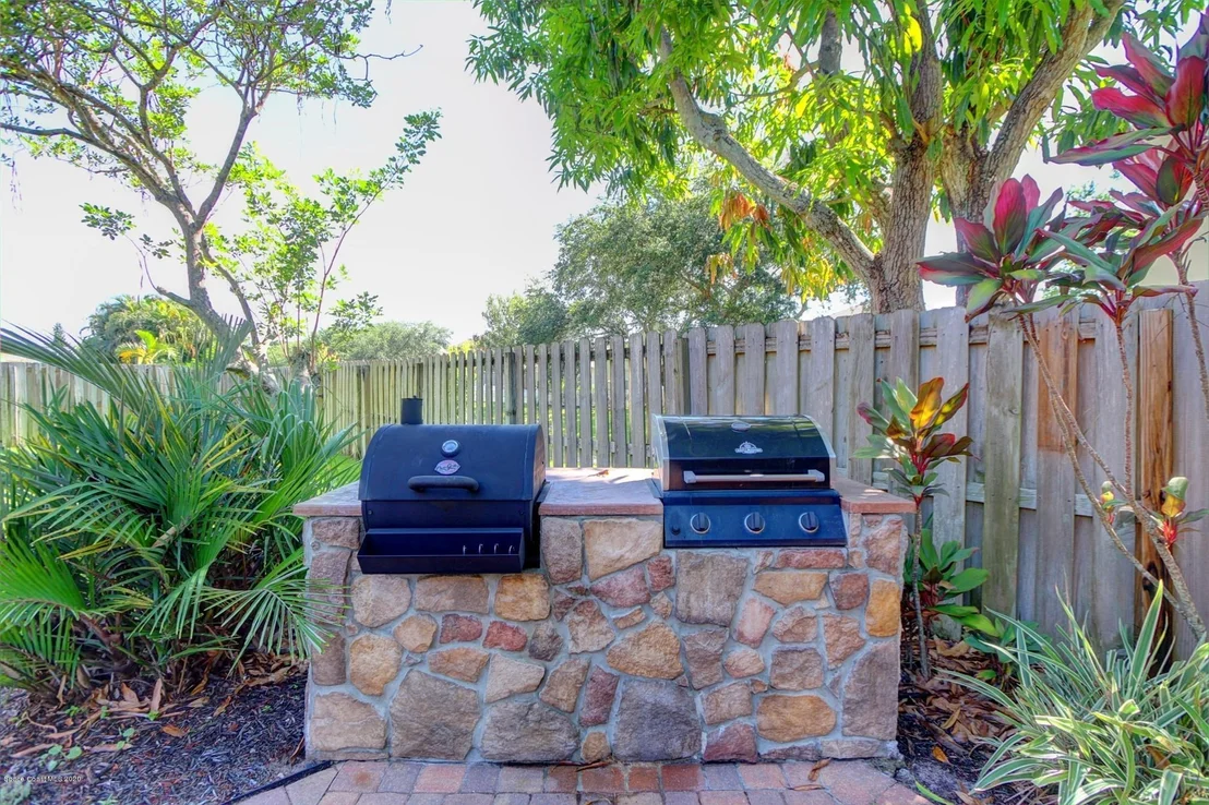 Photo of 940 Pelican Lane