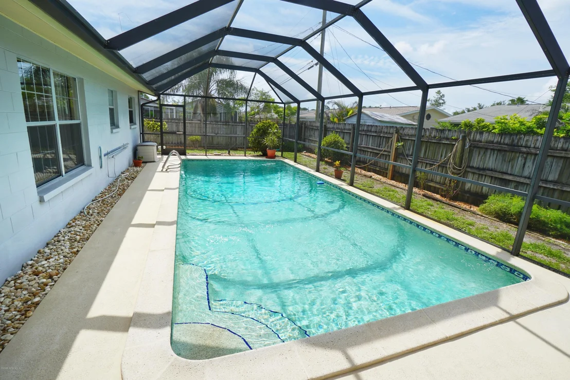 Photo of 913 Kings Post Road