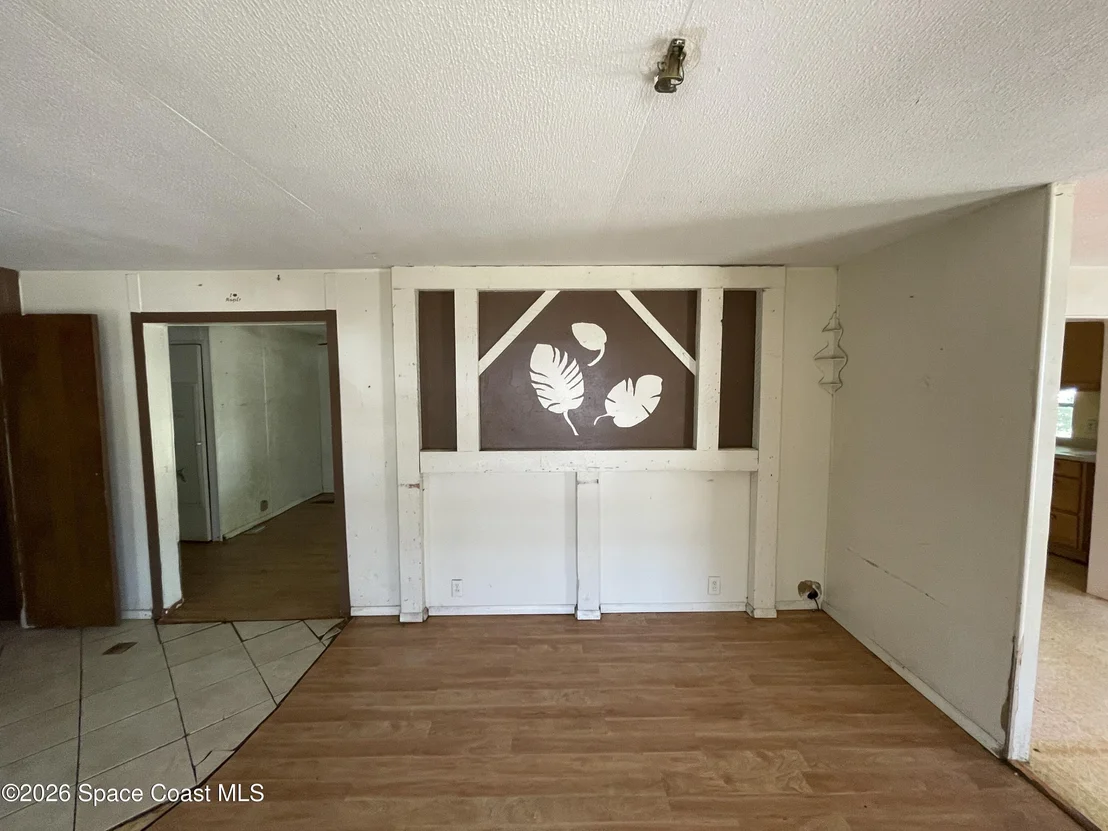 Photo of 1168 Luther Drive