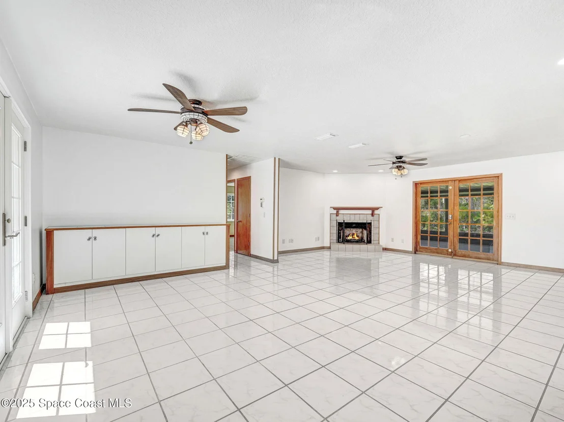Photo of 6570 Whispering Pines Lane