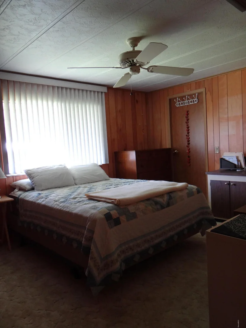 Photo of 527 Lee Court