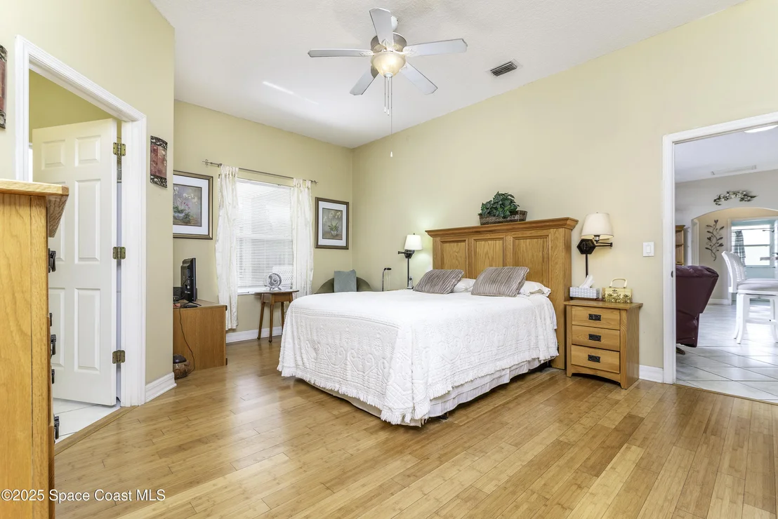 Photo of 386 Valencia Road