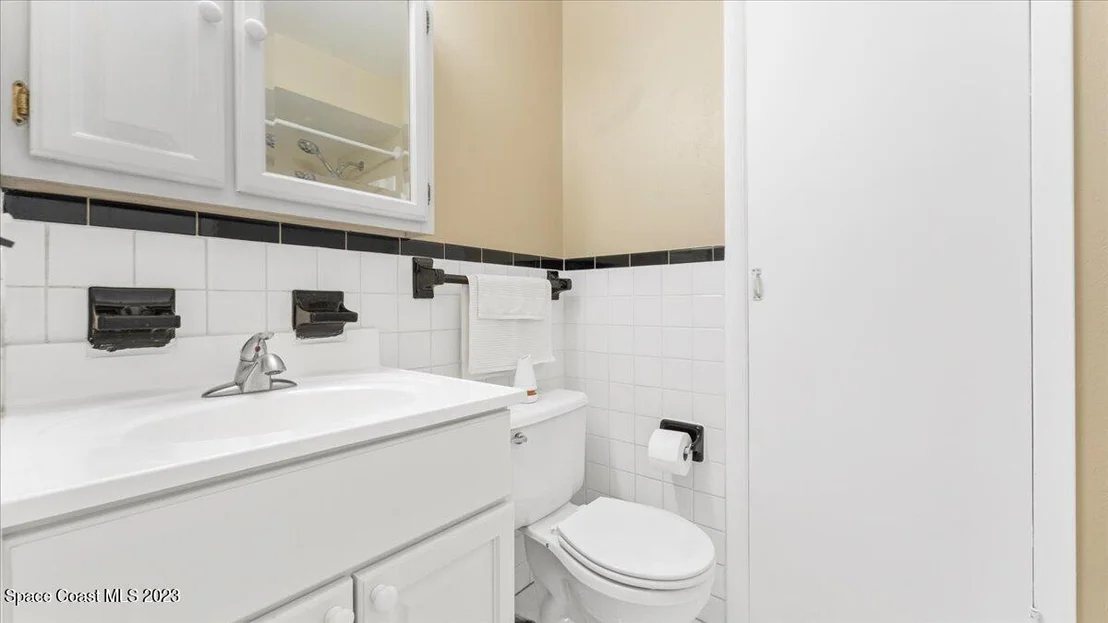 Photo of 940 Cristobal Drive