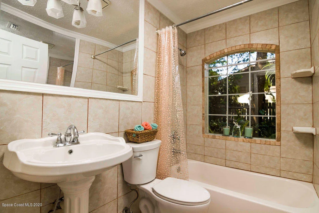 Photo of 4605 Robert Street