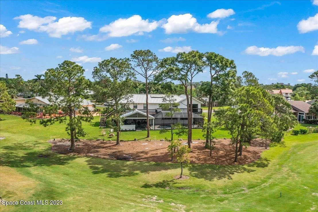 Photo of 520 Whispering Pines Circle