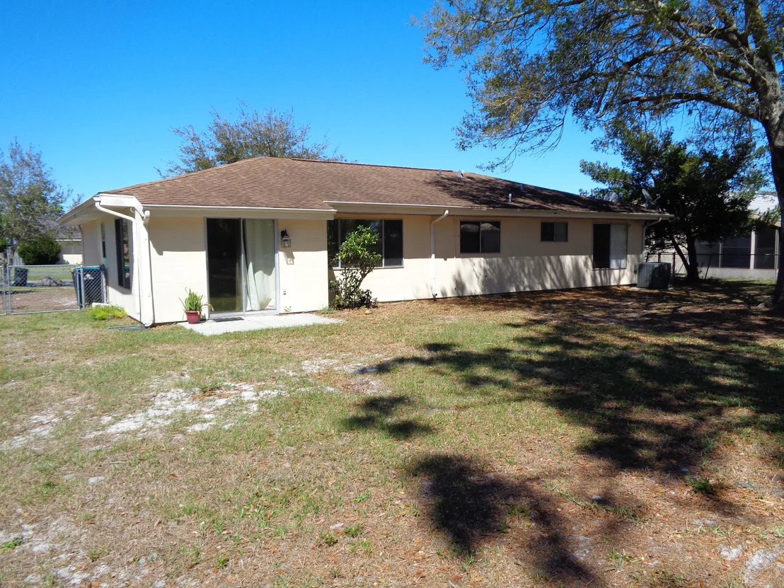 Photo of 1281 NE Bard Lane