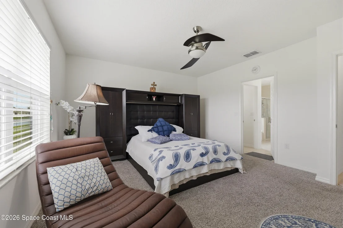 Photo of 1121 Morgan Circle NE