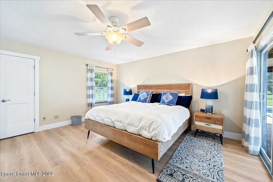Photo of 2180 Bridle Path