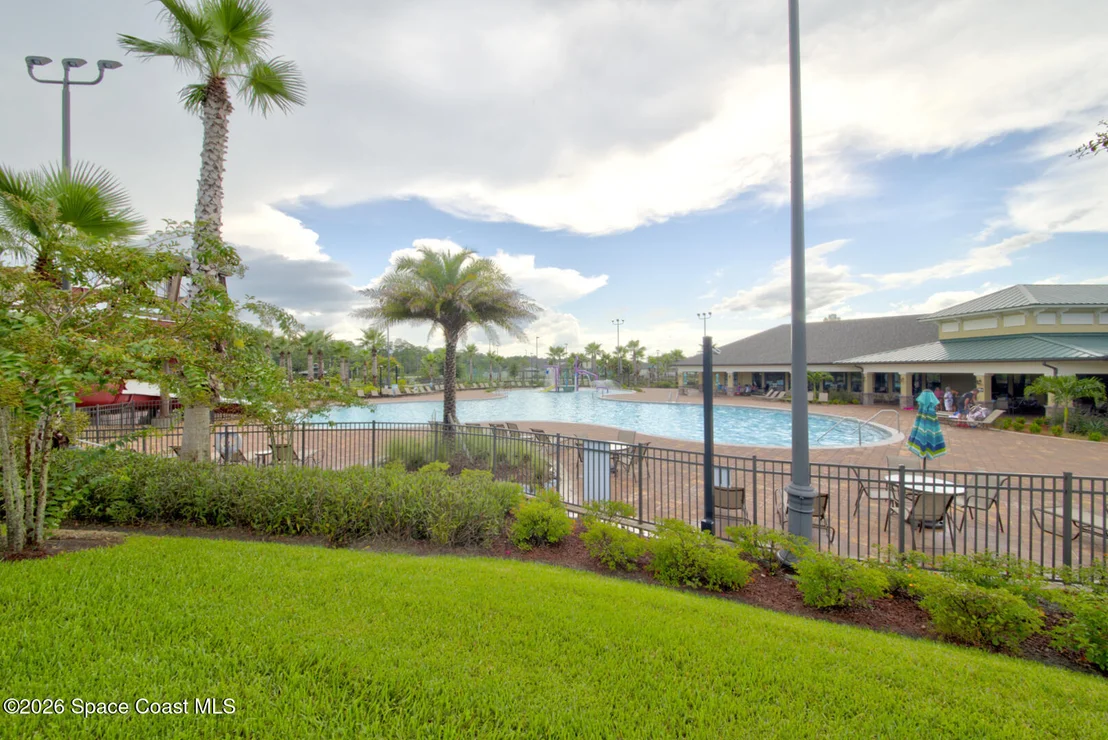 Photo of 4499 Alligator Flag Circle