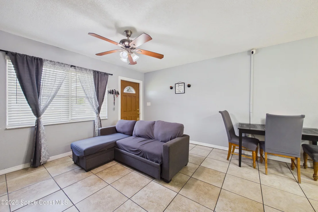 Photo of 2536 Stratford Drive