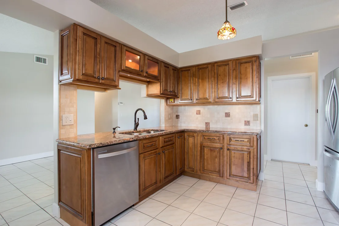 Photo of 2710 Nobility Avenue