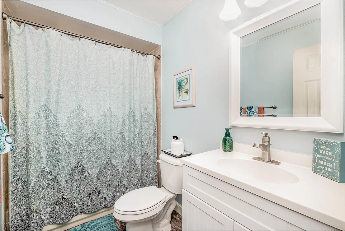 Photo of 990 Sycamore Drive