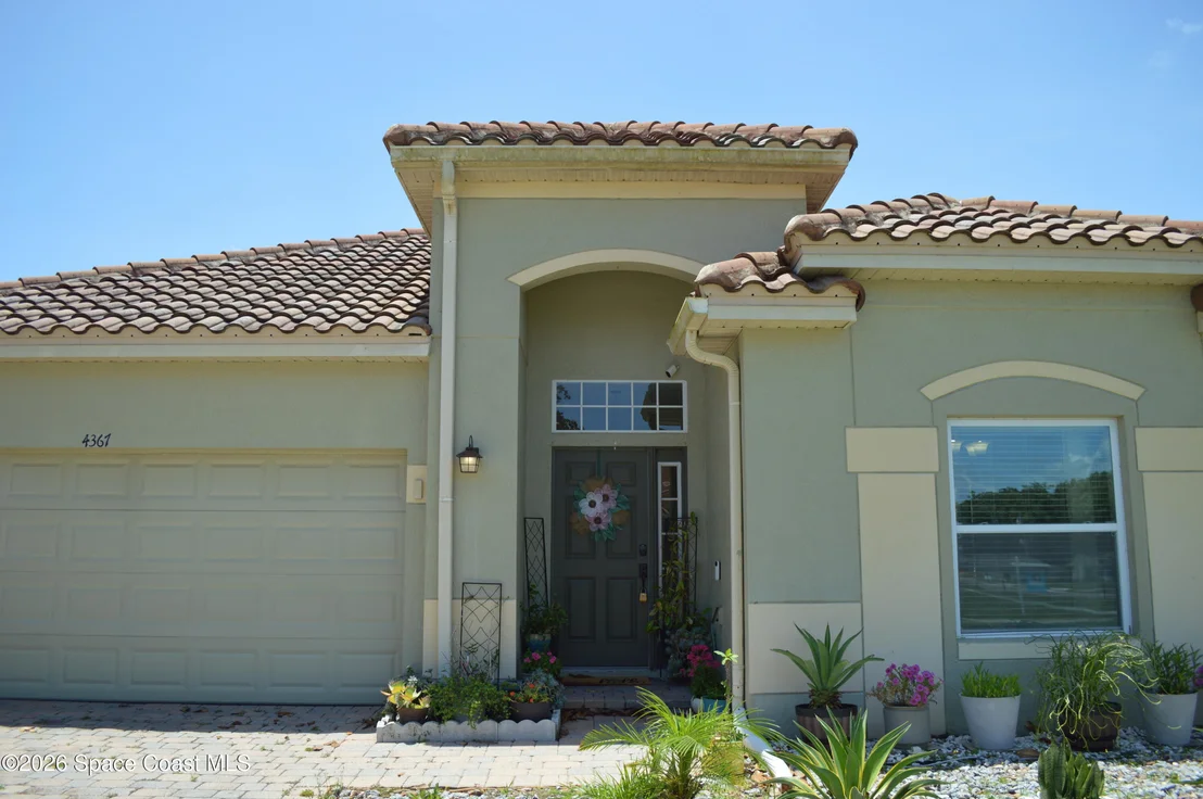 Photo of 4367 Fitzroy Reef Drive