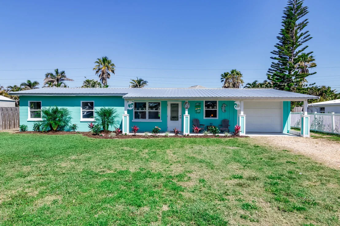 Photo of 320 Avenida De La Vista