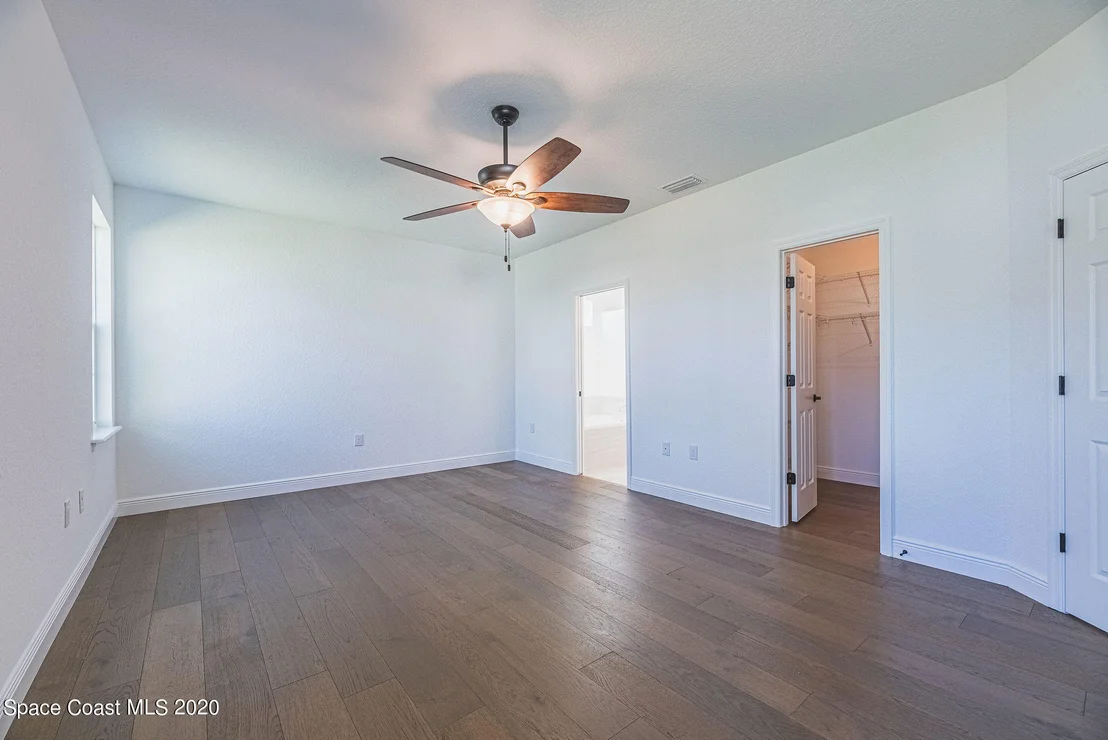 Photo of 431 Crescent Drive