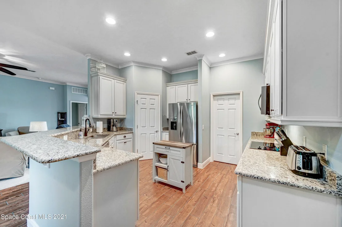 Photo of 1358 Outrigger Circle