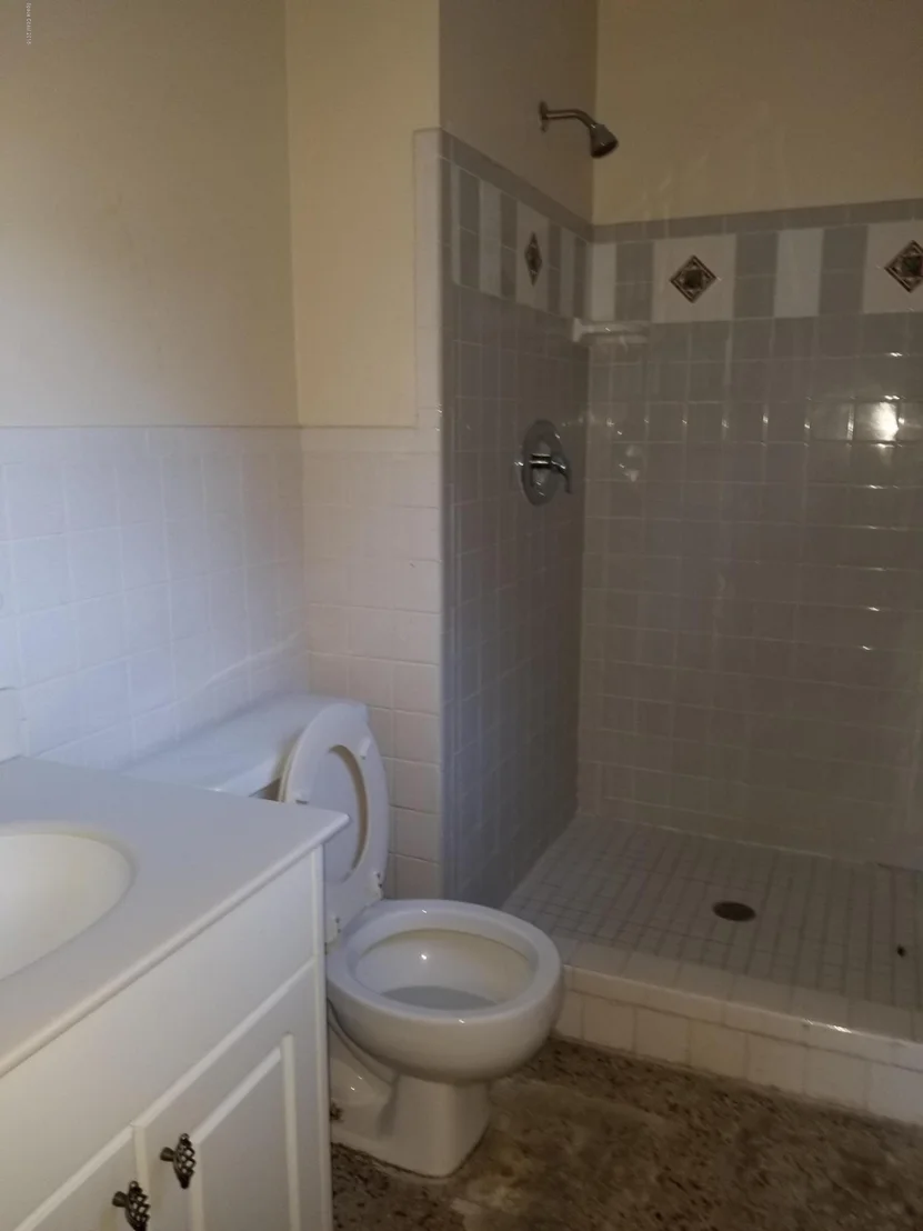 Photo of 993 Demaret Drive