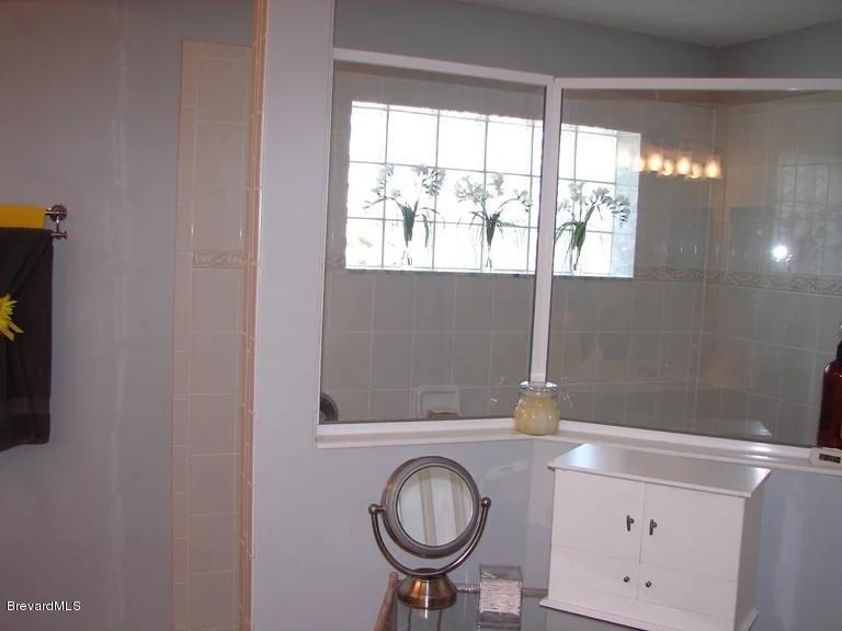 Photo of 6874 Renshaw Drive
