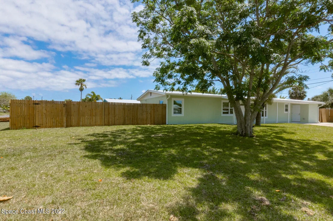 Photo of 2125 Palm Avenue