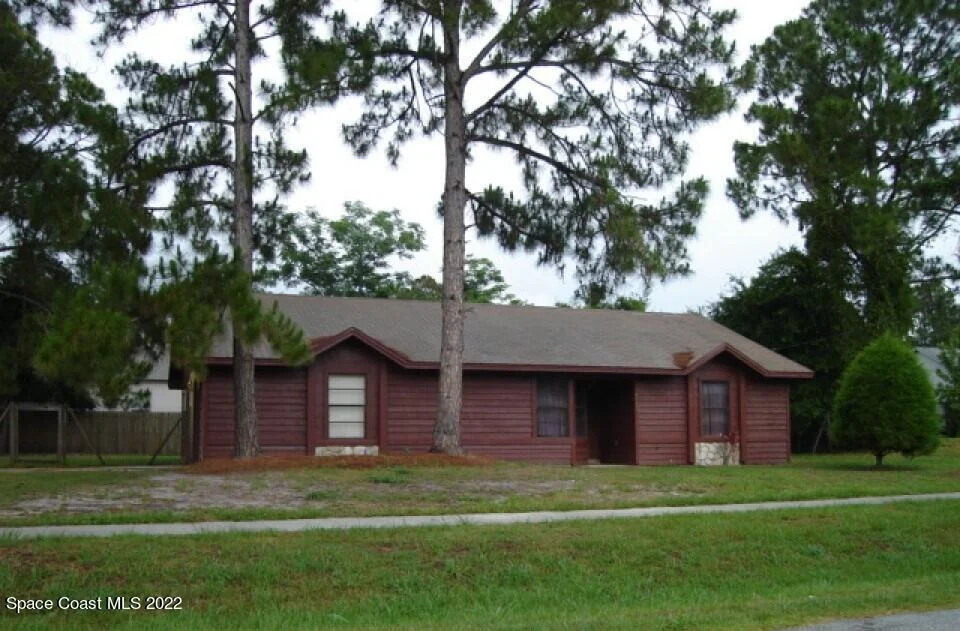 Photo of 6615 Golfview Avenue