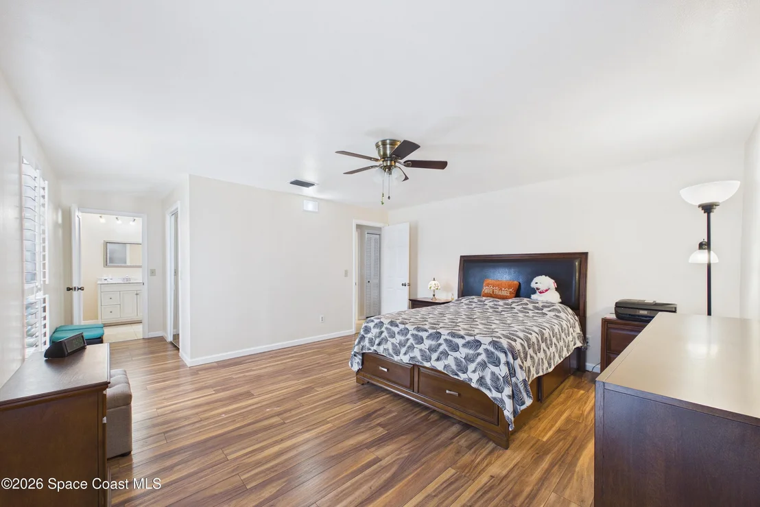 Photo of 215 Sand Pine Road