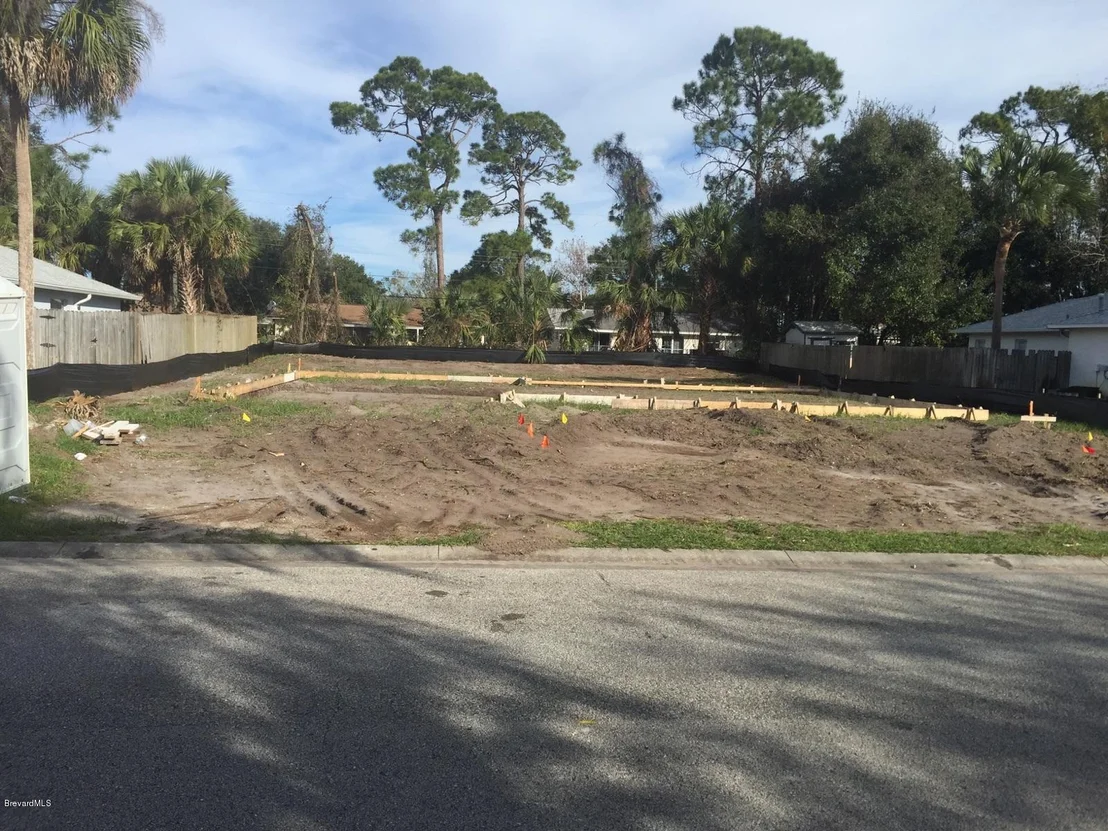 Photo of 822 Topaz Drive